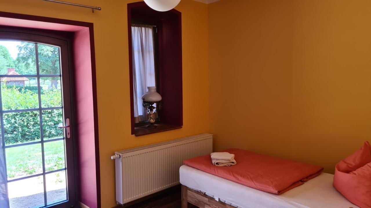 Schloss Rothenklempenow Hotel Екстериор снимка