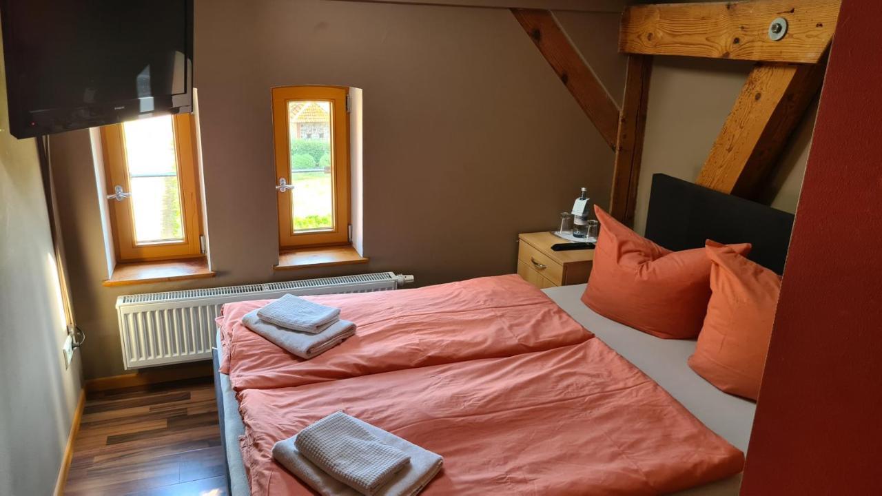 Schloss Rothenklempenow Hotel Екстериор снимка