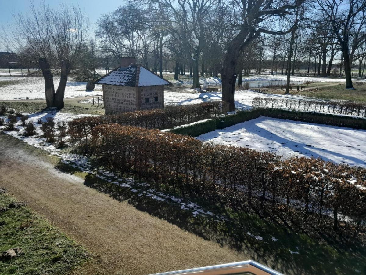 Schloss Rothenklempenow Hotel Екстериор снимка